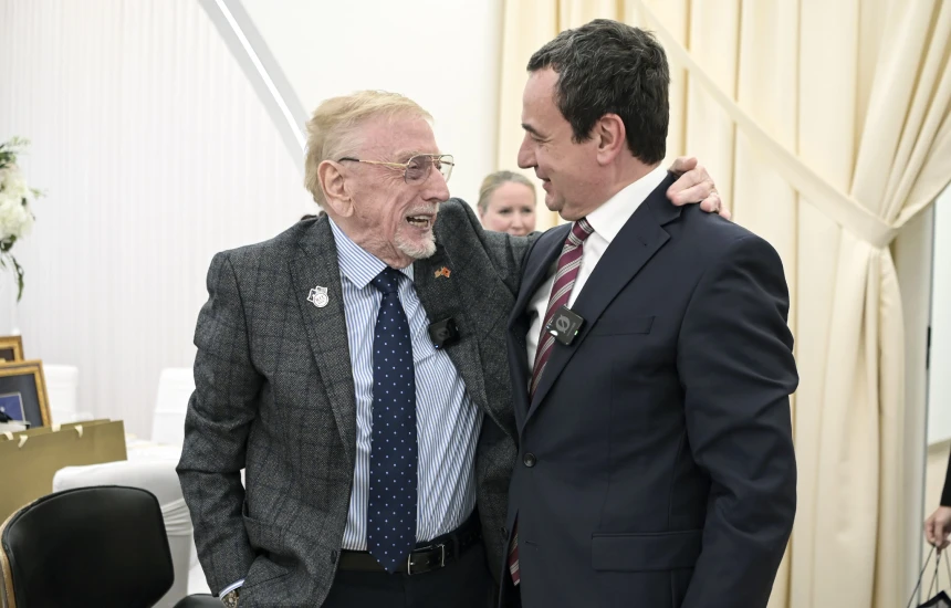 Walker  Albin Kurti është shumë i arsimuar  Kosova po ecën mirë në aspektin demokratik