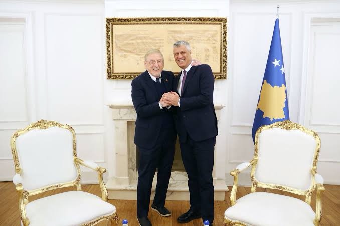 Walker  Thaçi më tha se kritikat e mia nuk e zemëronin  që atëherë u bëmë miq edhe më të mirë