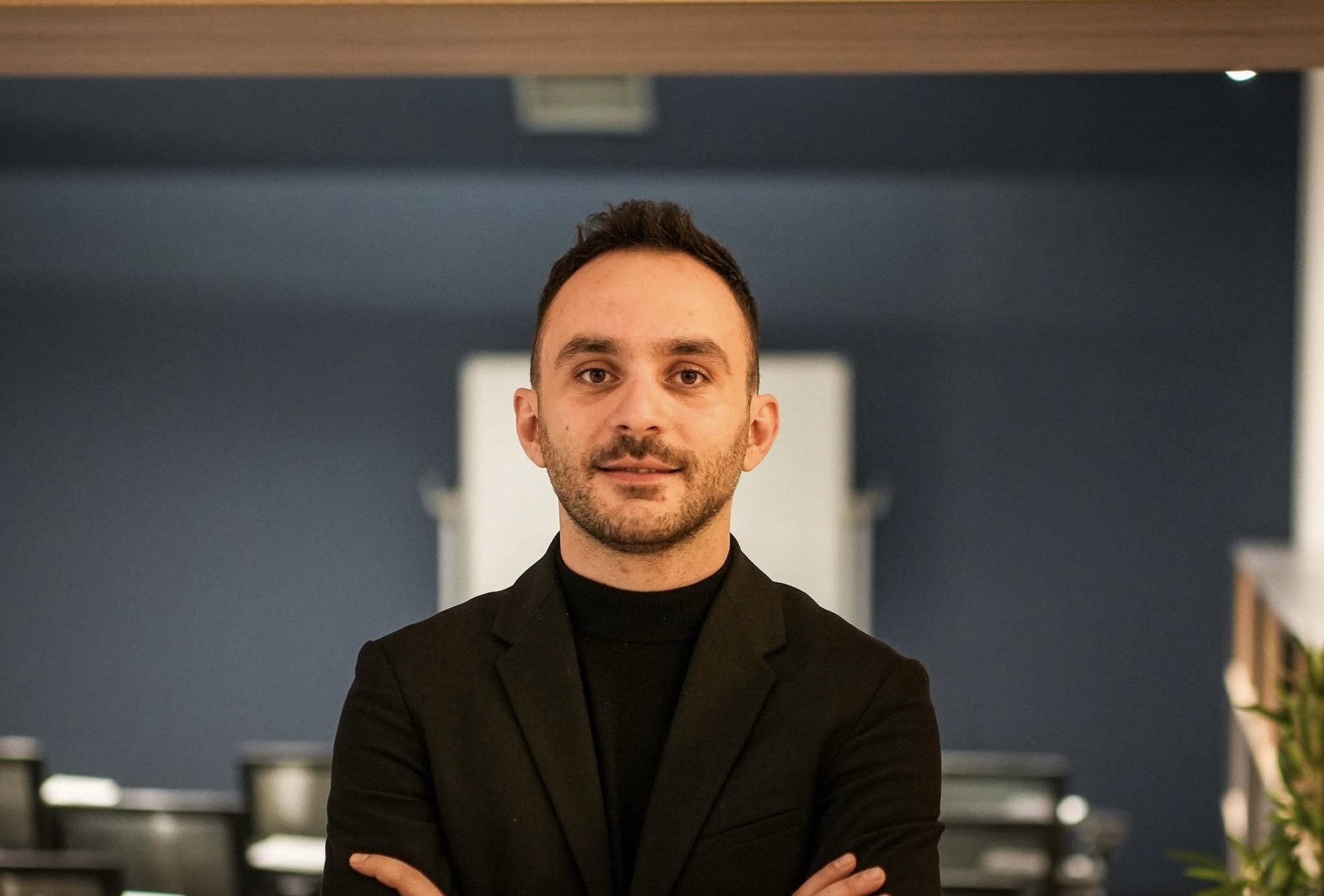 Paris Guri mbron Abdixhikun  Kritikat po vijnë nga oportunistë politikë