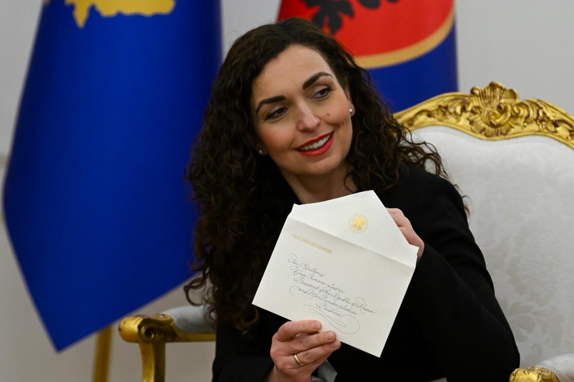 Osmani pranon letrën e urimit të vitit të ri nga Trumpi 