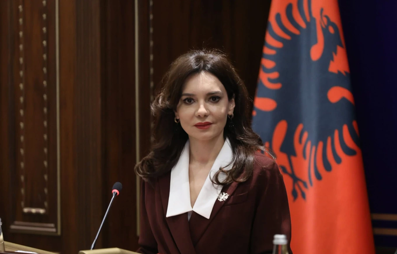 Pas katër vitesh  Spiropali paralajmëron mbledhjen e përbashkët qeveritare mes Kosovës dhe Shqipërisë