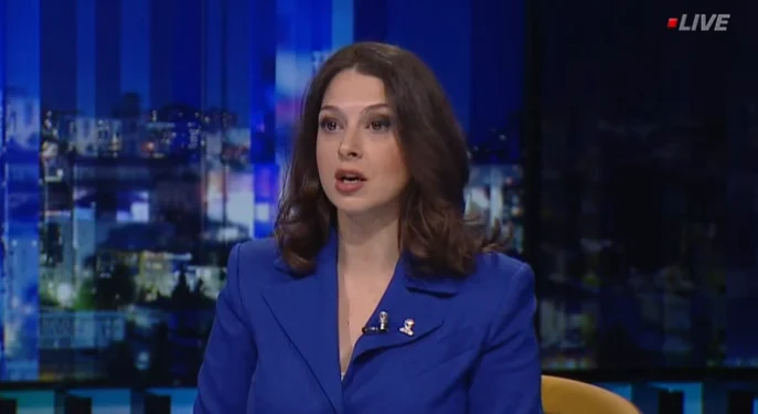 Kica   Xhelili  Kurti është i pangopur për pushtet  besoni LDK së veç edhe një here