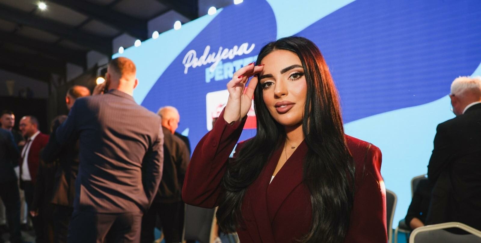 Alisa Jetullahu  99 shi i LDK së  zëri i rinisë që ndërton të ardhmen e Kosovës