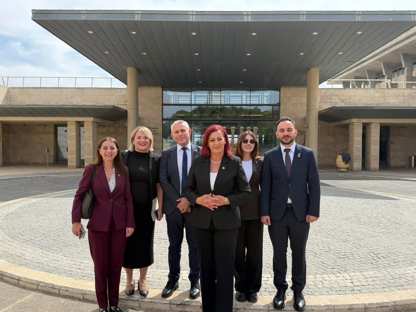 deputetet-e-vv-se-pdk-se-ldk-se-e-aak-se-bashke-vizitojne-izraelin-hap-i-rendesishem-per-avancimin-e-bashkepunimit