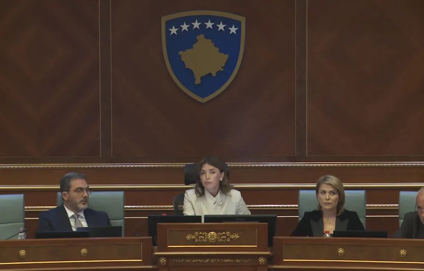 Haxhiu PDK së  Tërhiqeni mocionin  nuk ka çështje më të rëndësishme se zgjedhja e presidentit