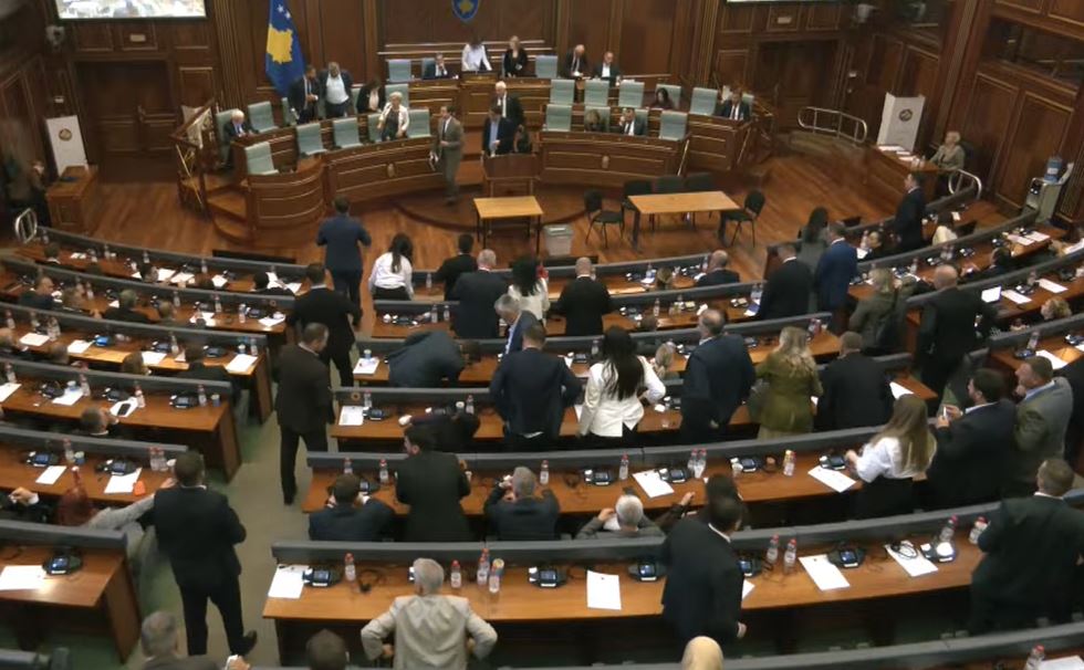 Haxhiu mbyll punimet e seancën  projektligji për Specialen kalon vetëm në lexim të parë